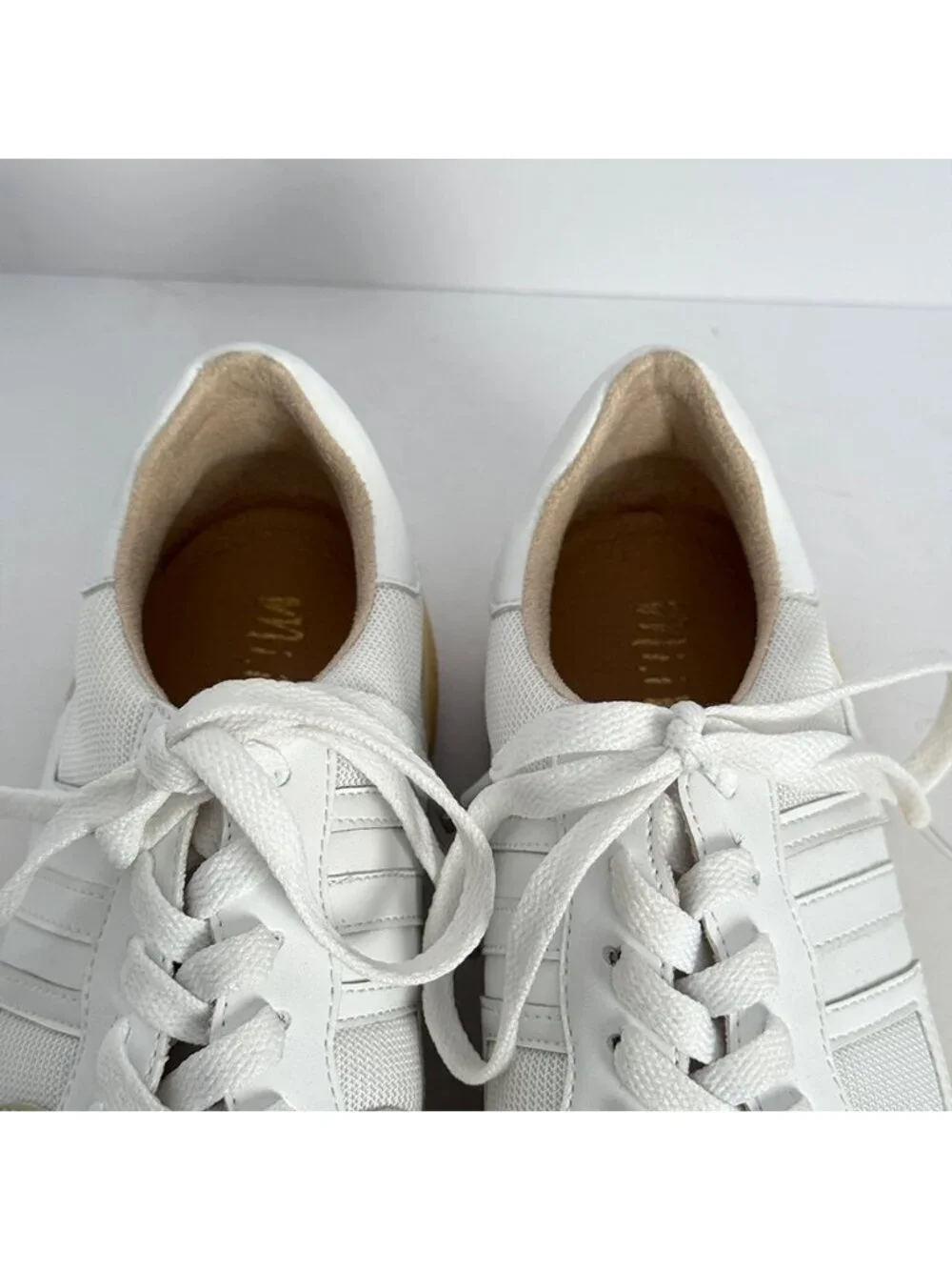 Mi.iM Women's White Lace Up Strip Sneakers Size 6.5